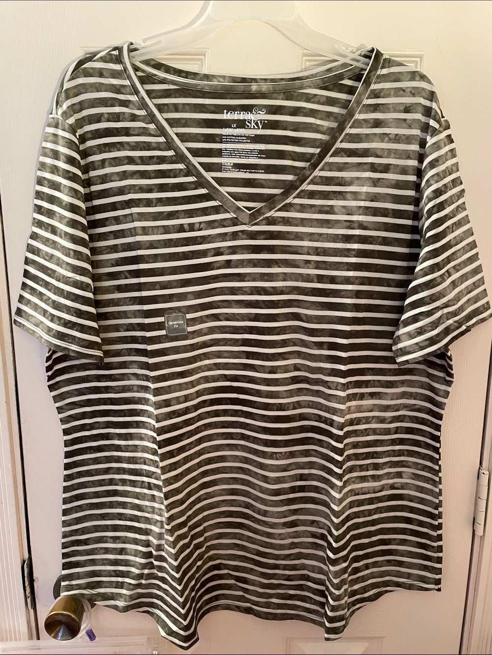 terra & sky Womens 1x Olive Stripe V-Neck short sleeve Shirt New